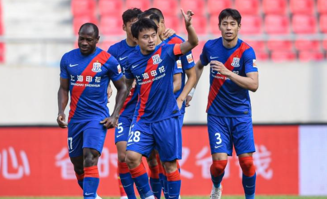  草根球队逆袭淘汰职业劲旅